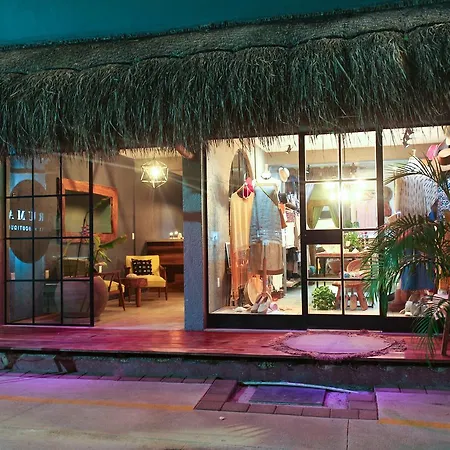 Aruma Hotel & Boutique